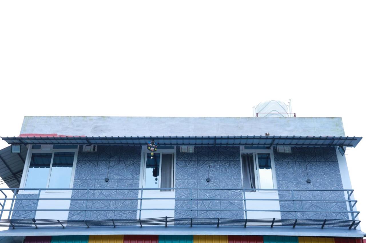 Hilltop Hotel Vālpārai Buitenkant foto